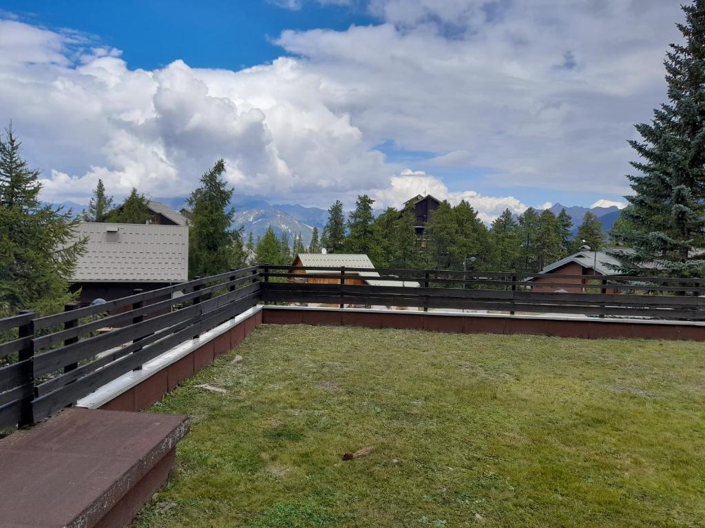 Risoul 1850 appartement 4 personnes proches pistes. appartement pied des pistes 4