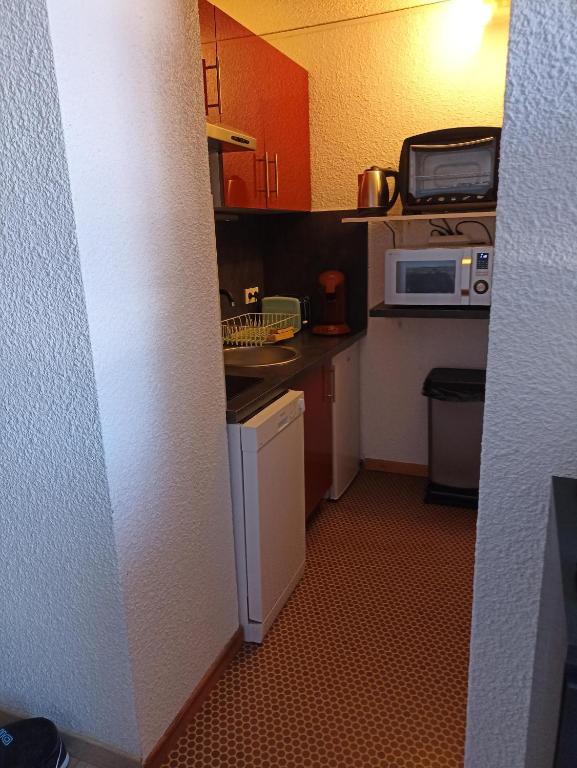 Risoul 1850 appartement 4 personnes proches pistes. appartement pied des pistes 9