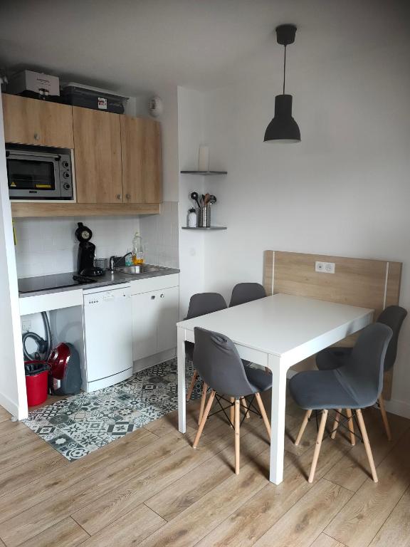 Risoul Appartement Renove Piscine Balcons de Sirius appartement pied des pistes 13