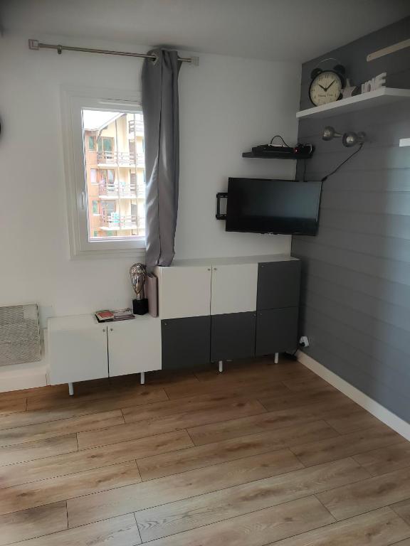 Risoul Appartement Renove Piscine Balcons de Sirius appartement pied des pistes 17