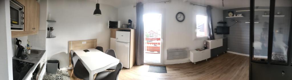 Risoul Appartement Renove Piscine Balcons de Sirius appartement pied des pistes 5