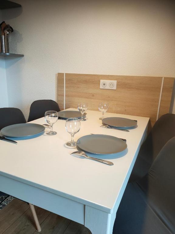 Risoul Appartement Renove Piscine Balcons de Sirius appartement pied des pistes 9