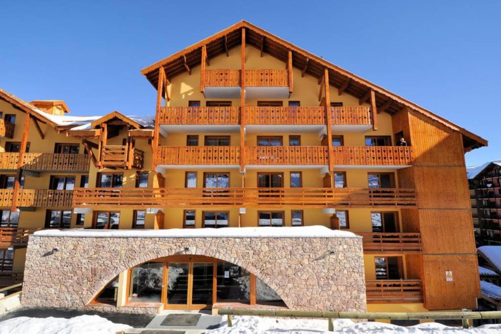 RisoulSki Antares Piscine et Sauna appartement pied des pistes