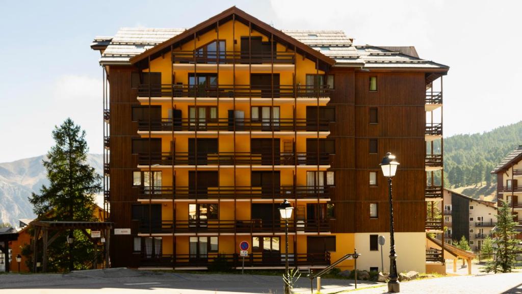 RisoulSki Constellation appartement pied des pistes 8