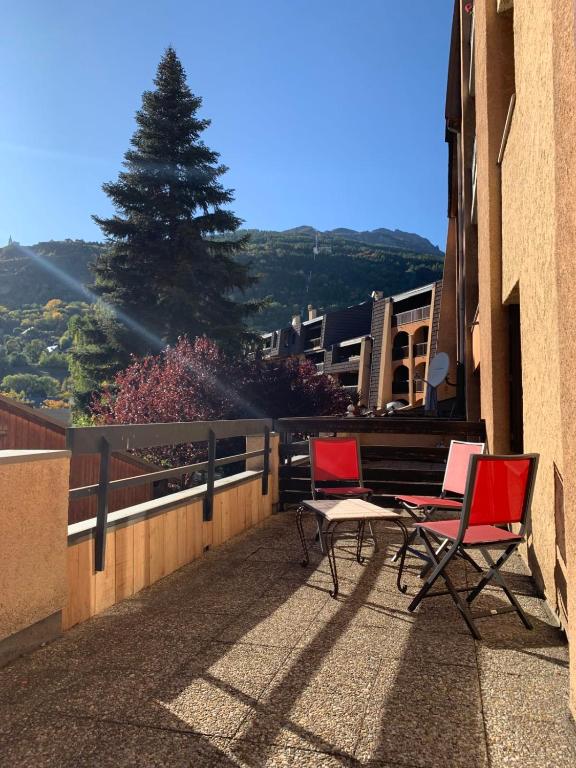 SERRE CHEVALIER 1200 appartement pied des pistes 18