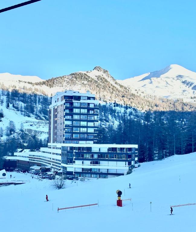 SKI AUX PIEDS appartement pied des pistes 2
