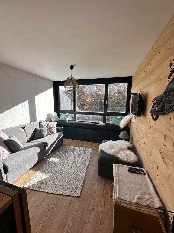 SKI AUX PIEDS appartement pied des pistes