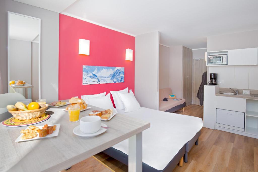 SOWELL RESIDENCES New Chastillon hotel pied des pistes 10