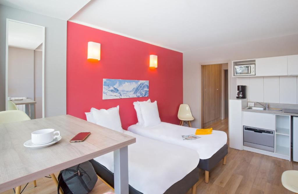 SOWELL RESIDENCES New Chastillon hotel pied des pistes 14