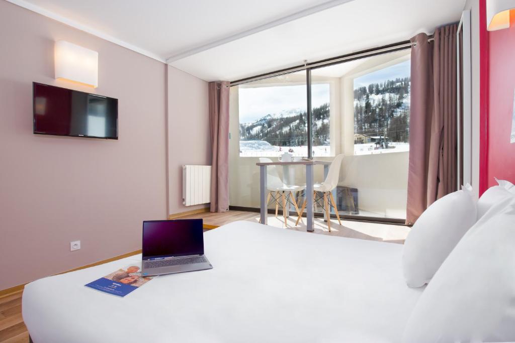 SOWELL RESIDENCES New Chastillon hotel pied des pistes 17
