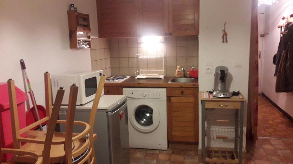 STUDIO 4 COUCHAGES A St JEAN MONTCLAR ETEHIVER appartement pied des pistes 10