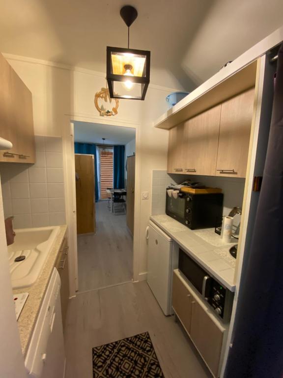 STUDIO AUX PIEDS DES PISTES appartement pied des pistes 7