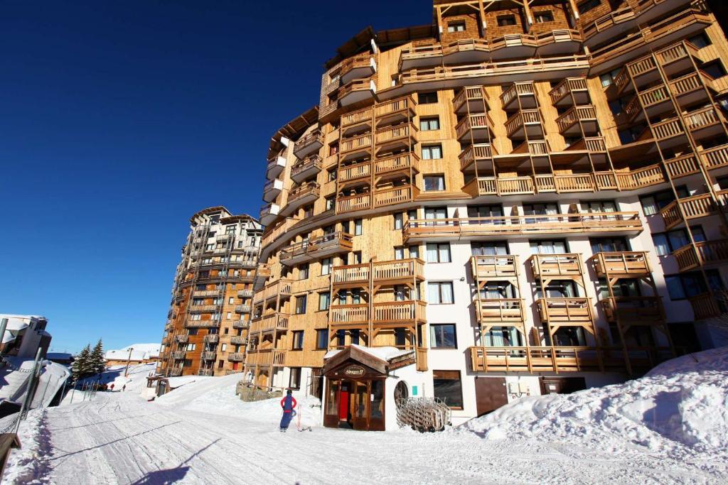 STUDIO CABINE COSY TRES CALME RESIDENCE ALPAGES 2 AU PIED DES PISTES appartement pied des pistes 5