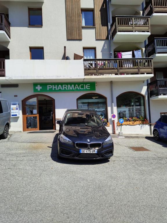 Saint Sorlin DArves 4 6 personnes pied des pistes 310km de pistes tous niveaux appartement pied des pistes 16