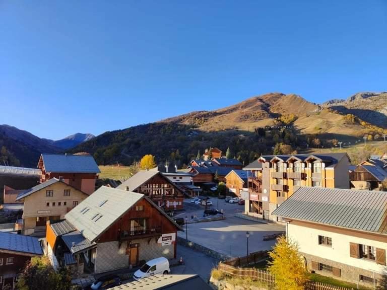 Saint Sorlin DArves 4 6 personnes pied des pistes 310km de pistes tous niveaux appartement pied des pistes 6