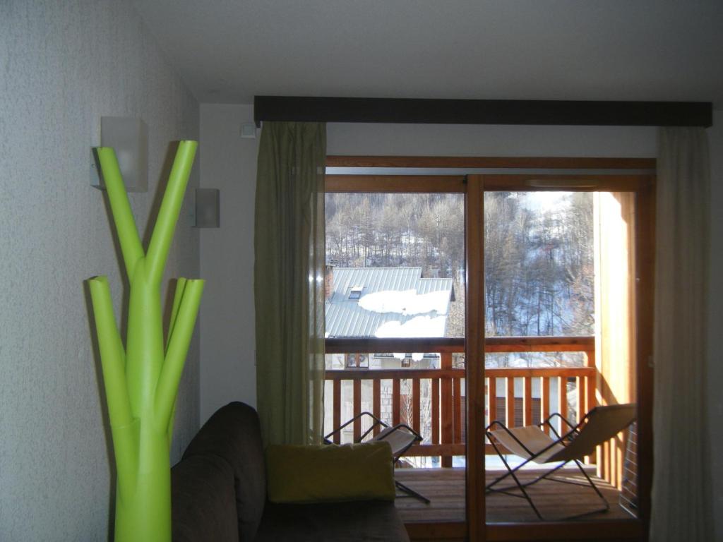 Serre Chevalier Chantemerle Eterlou appartement pied des pistes 1