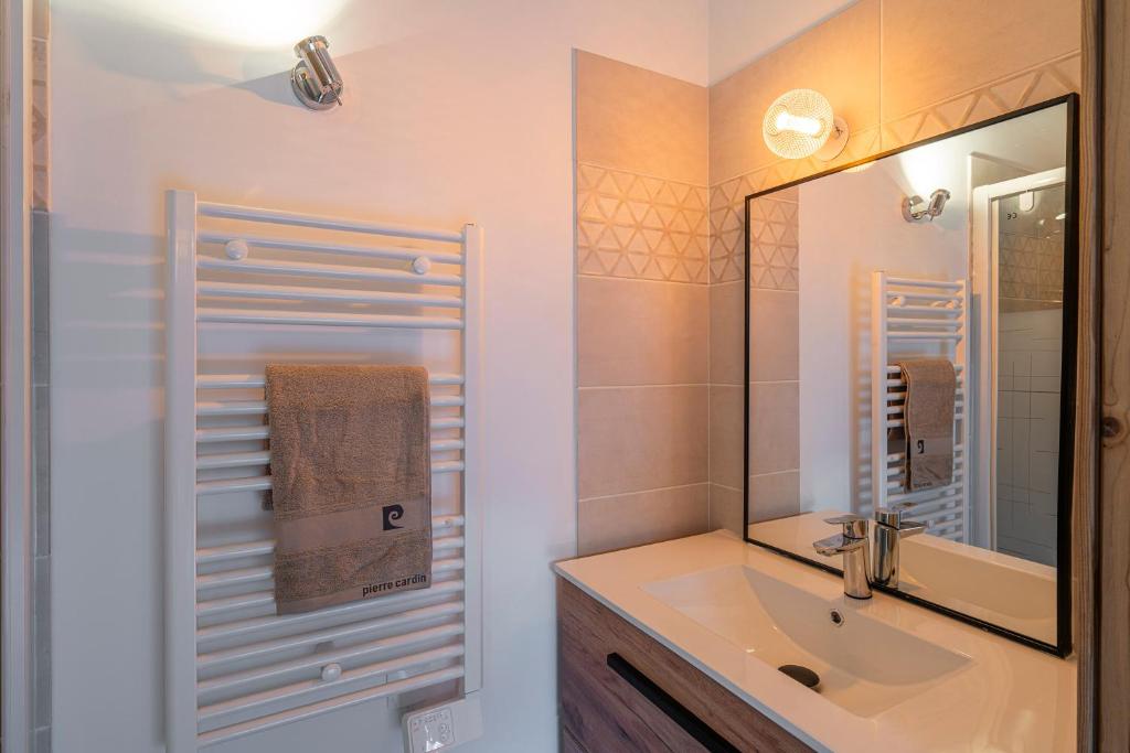 Serre Chevalier facon chalet luxe appartement pied des pistes 2