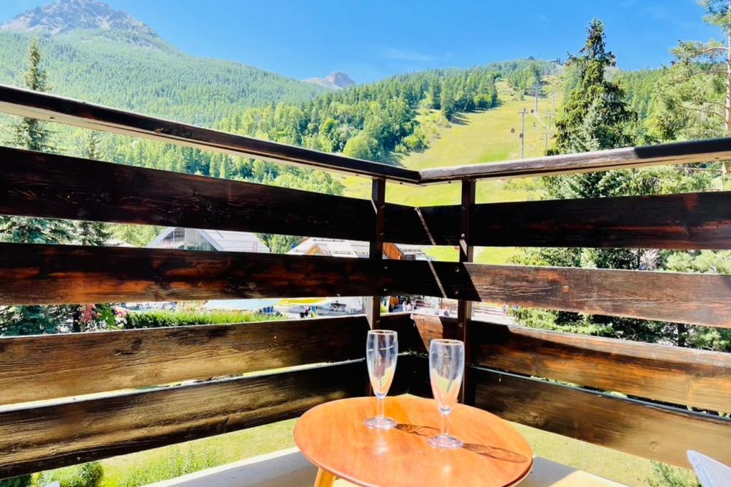 Serre ChevalierStudio Terrace next to ski slopes appartement pied des pistes 14