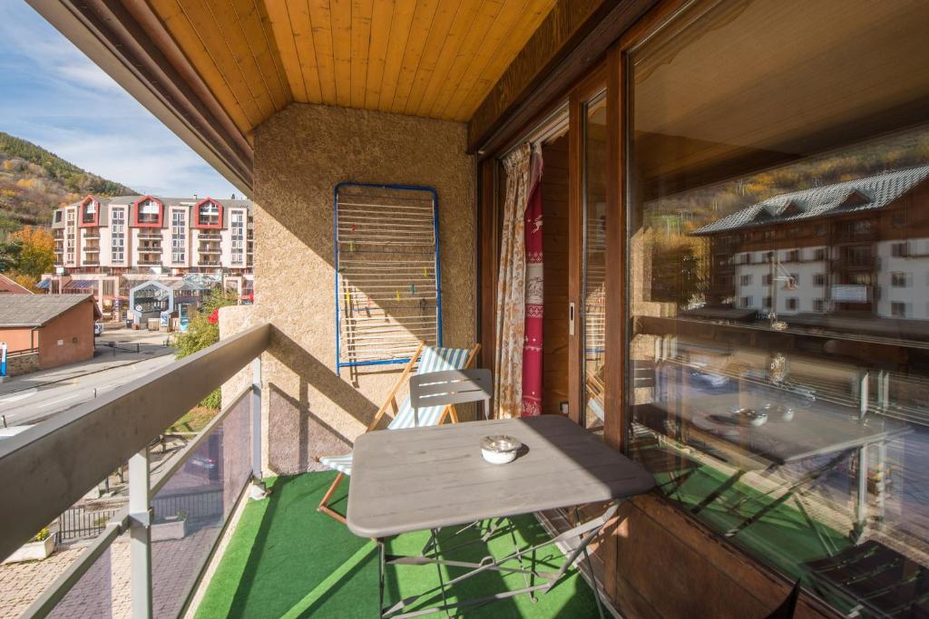 Serre chevalier Vallee Briancon appartement pied des pistes 17