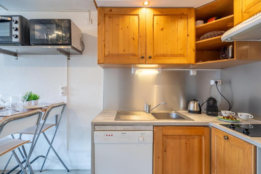 Ski In Out Heart of Val Thorens Beautiful View WiFi 108 appartement pied des pistes 12