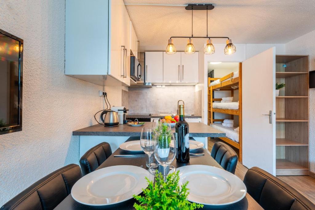 Ski In Out Heart of Val Thorens Convenient Flat WiFi 92 appartement pied des pistes 14