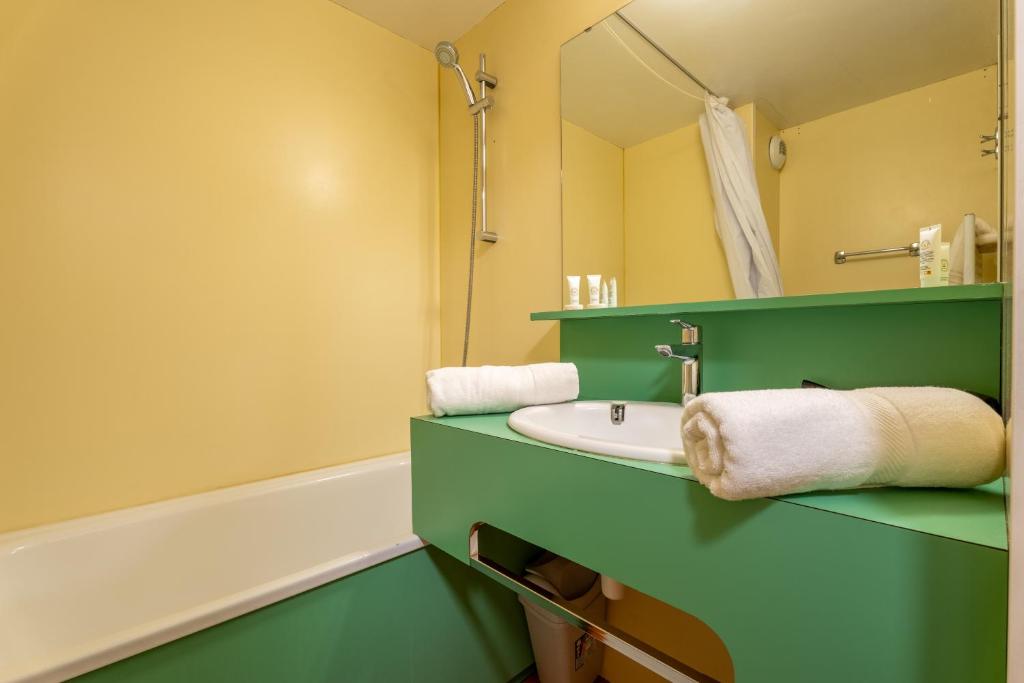 Ski In Out Heart of Val Thorens Convenient Flat WiFi 92 appartement pied des pistes 2
