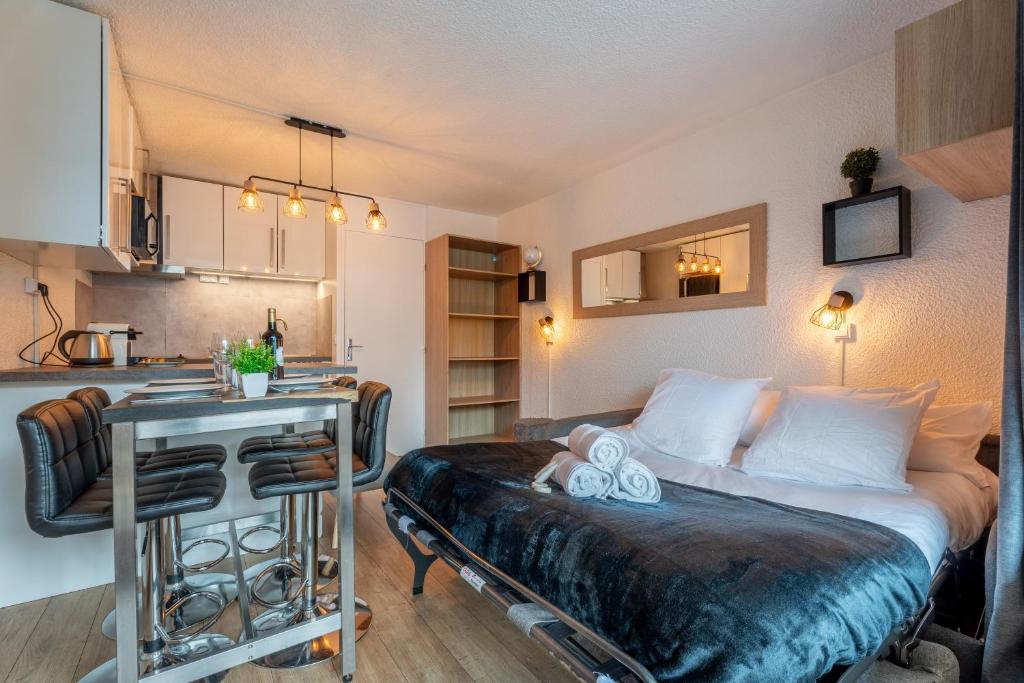 Ski In Out Heart of Val Thorens Convenient Flat WiFi 92 appartement pied des pistes 7