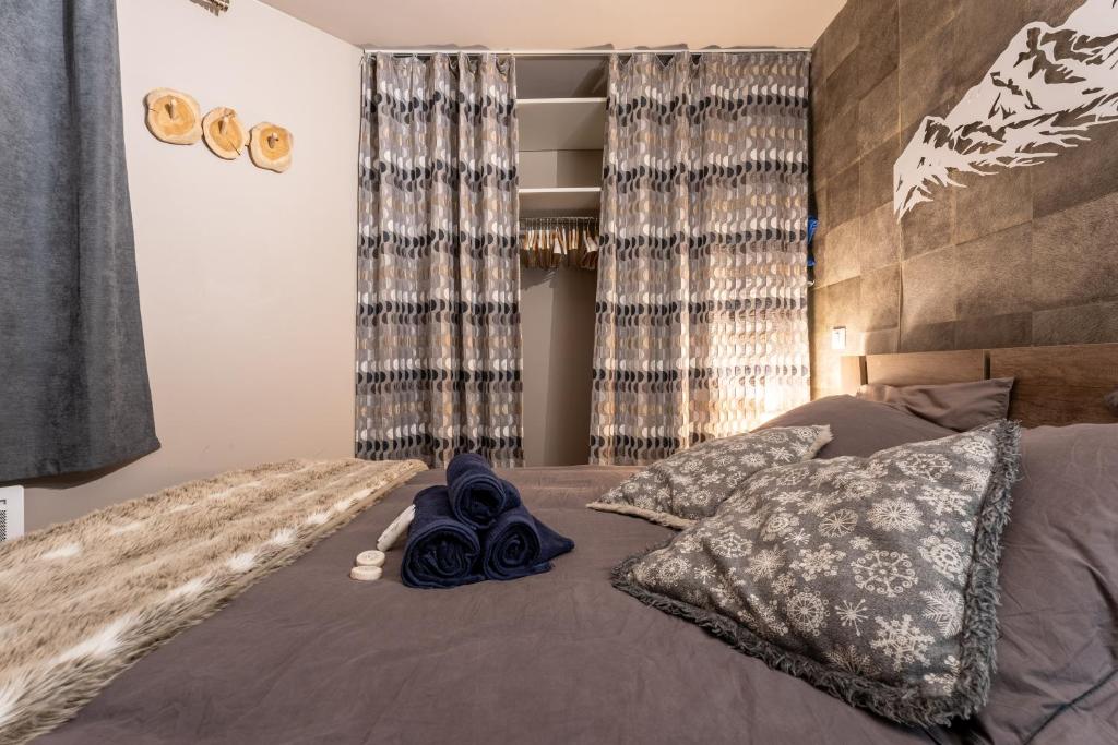 Ski In Out Heart of Val Thorens Spacious 8 Guests Apartment WiFi 303 appartement pied des pistes 14