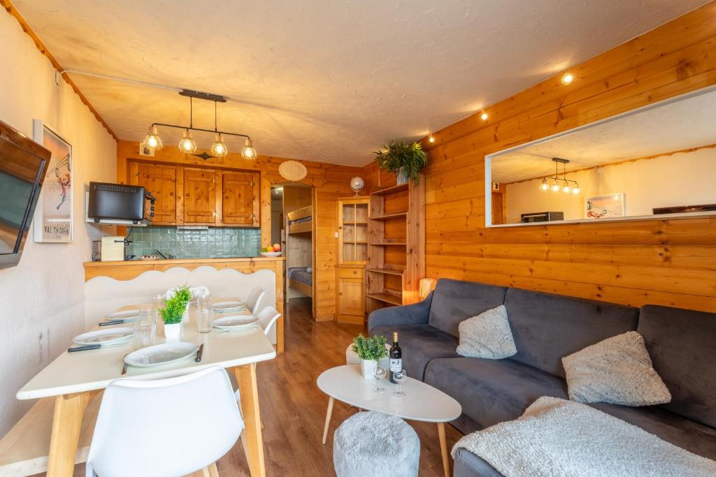 Ski In Out Heart of Val Thorens Warm Hearted Apartment WiFi 165 appartement pied des pistes 13