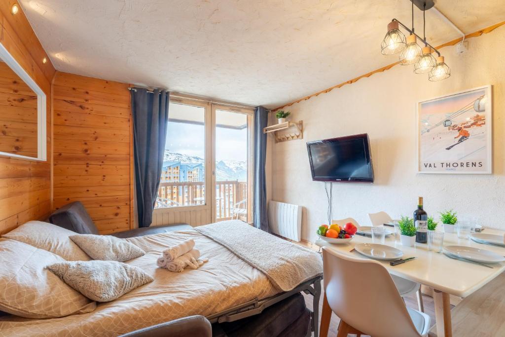 Ski In Out Heart of Val Thorens Warm Hearted Apartment WiFi 165 appartement pied des pistes 14