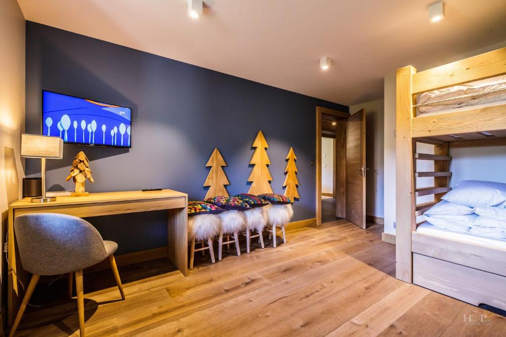 Ski in ski out Le Moulin charming duplex just 50 m from Princesse gondola Megeve appartement pied des pistes 16
