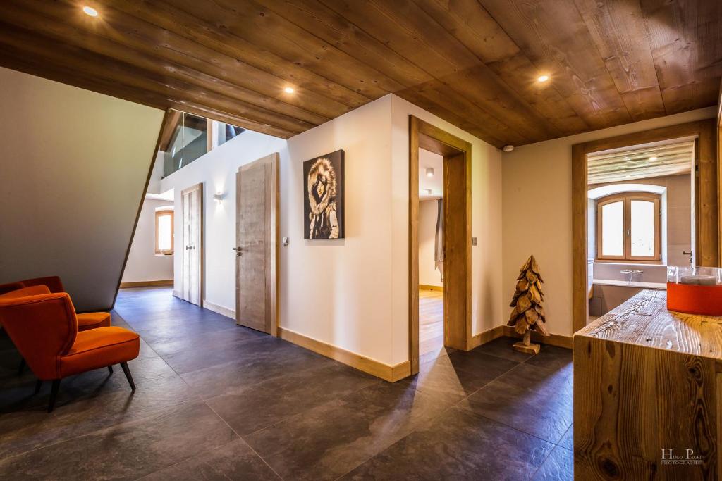 Ski in ski out Le Moulin charming duplex just 50 m from Princesse gondola Megeve appartement pied des pistes 17