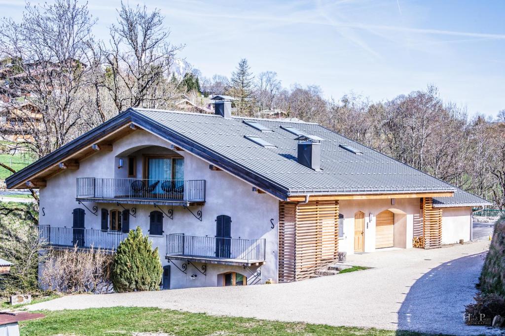 Ski in ski out Le Moulin charming duplex just 50 m from Princesse gondola Megeve appartement pied des pistes 5
