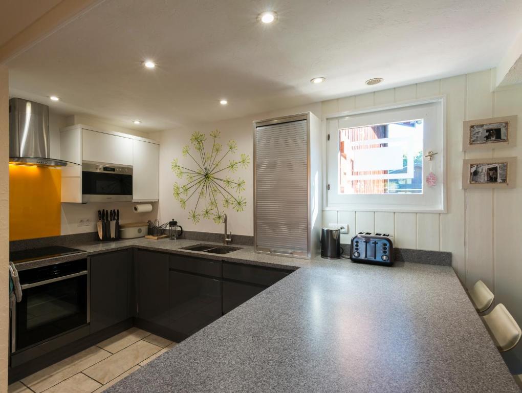 Ski inski out pool great for summer and winter appartement pied des pistes 6