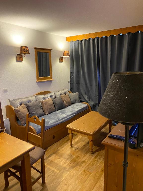 Skis aux pieds station 1800 Dame Blanche appartement pied des pistes 12