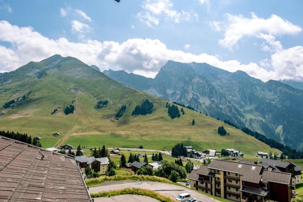 SlowChalet MontBlanc Duplex Mountain View Balcony Elevator Free Parking Calm appartement pied des pistes 15
