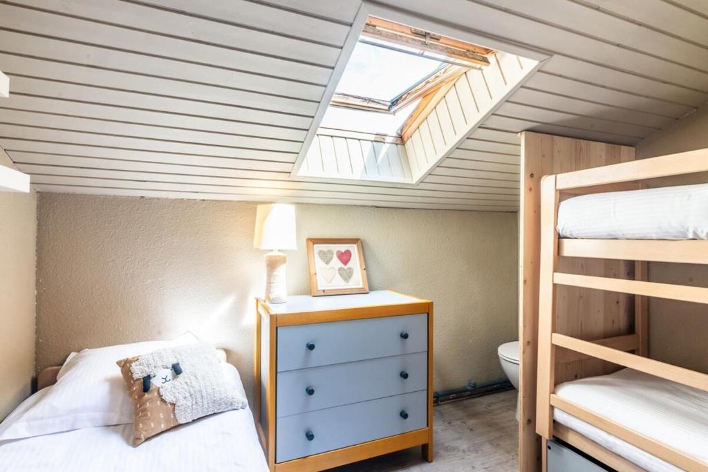 SlowChalet MontBlanc Duplex Mountain View Balcony Elevator Free Parking Calm appartement pied des pistes 5