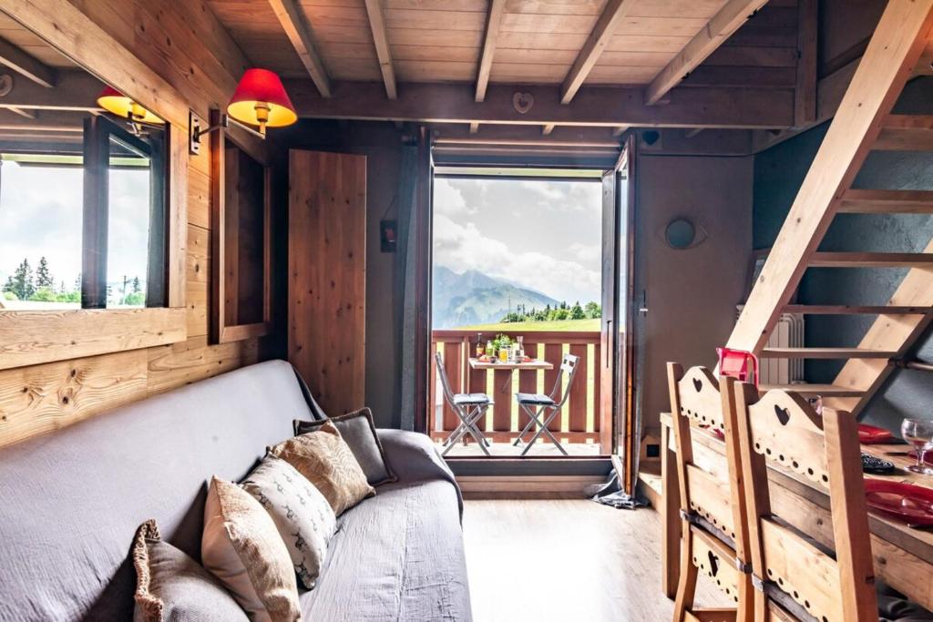 SlowChalet MontBlanc Duplex Mountain View Balcony Elevator Free Parking Calm appartement pied des pistes 7