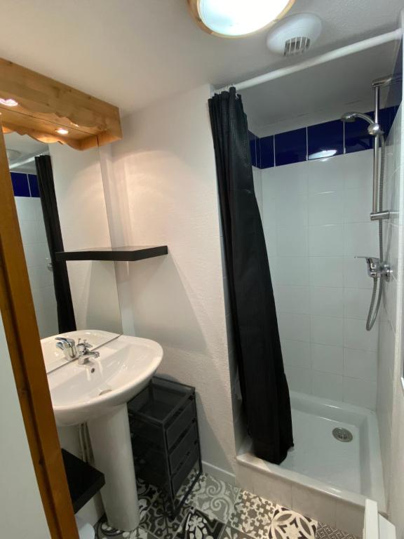 Spacieux Chaleureux Apt avec vue panoramique appartement pied des pistes 7