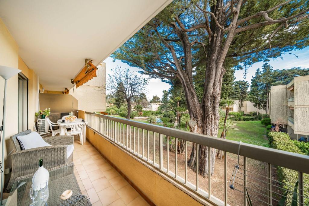 Spacious apartment at a 5 min walk from the beach appartement pied des pistes 18