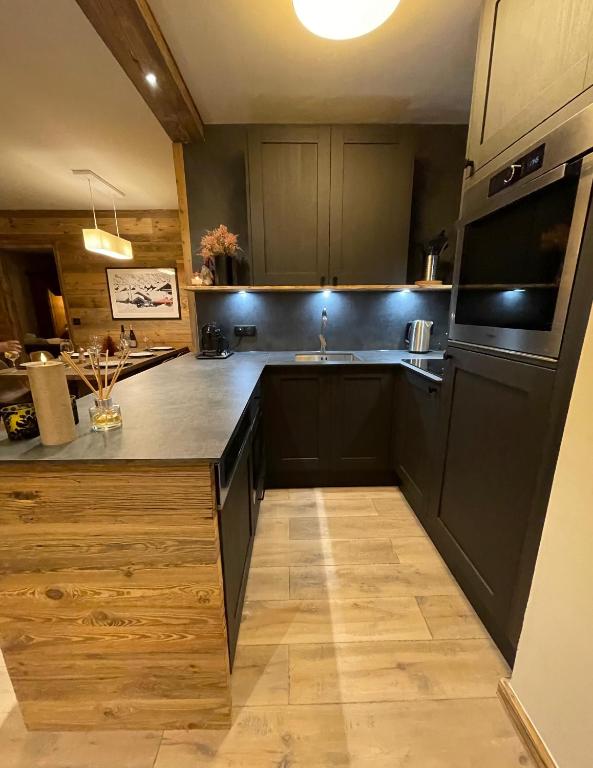 Spacious ski in ski out apartment 4 6 pax 161 Sources de Marie Arc 1950 appartement pied des pistes 13