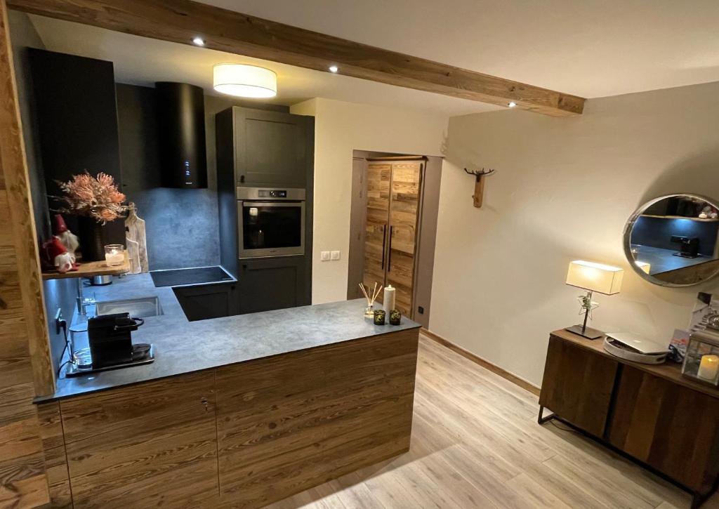 Spacious ski in ski out apartment 4 6 pax 161 Sources de Marie Arc 1950 appartement pied des pistes 14