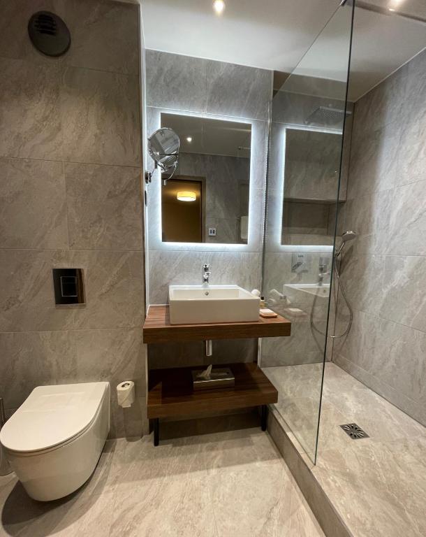 Spacious ski in ski out apartment 4 6 pax 161 Sources de Marie Arc 1950 appartement pied des pistes 17