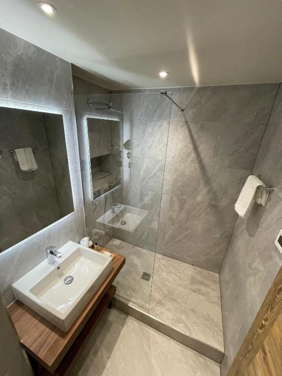 Spacious ski in ski out apartment 4 6 pax 161 Sources de Marie Arc 1950 appartement pied des pistes 18