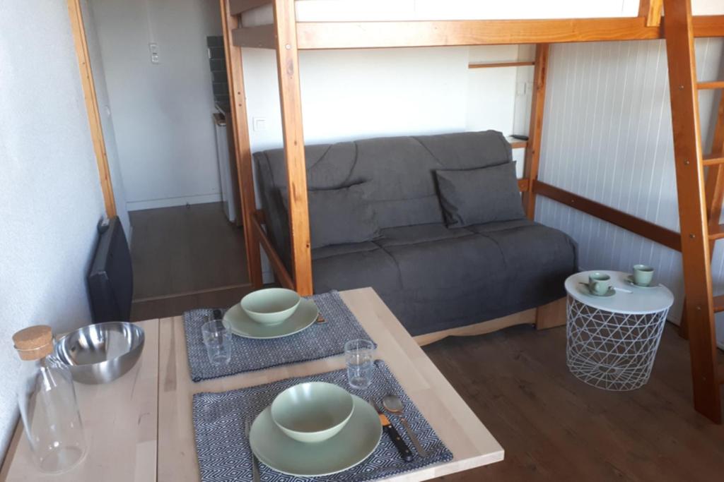 Studio 2 3 pers at the foot of the slopes appartement pied des pistes 2
