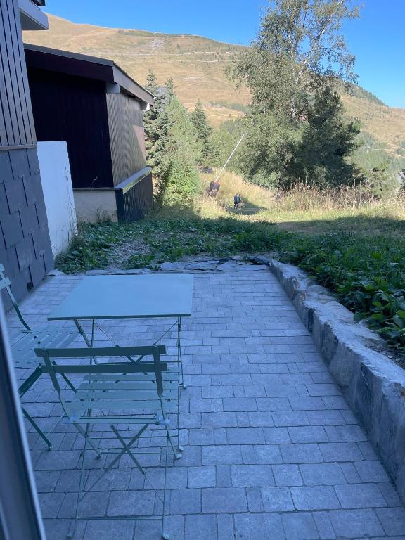 Studio 2 Alpes 1800 pied des pistes appartement pied des pistes 3