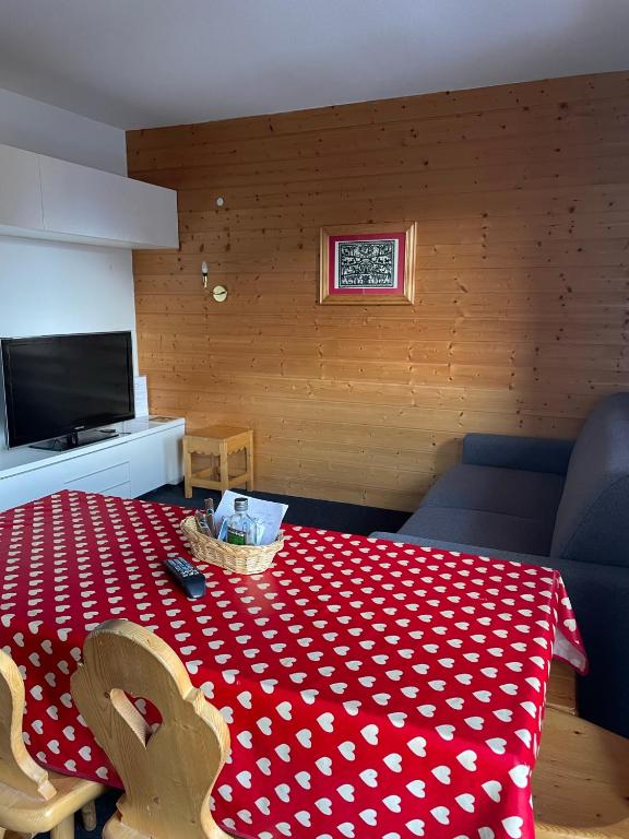Studio 4 a 5 personnes Les balcons de Sirius RISOUL appartement pied des pistes 2