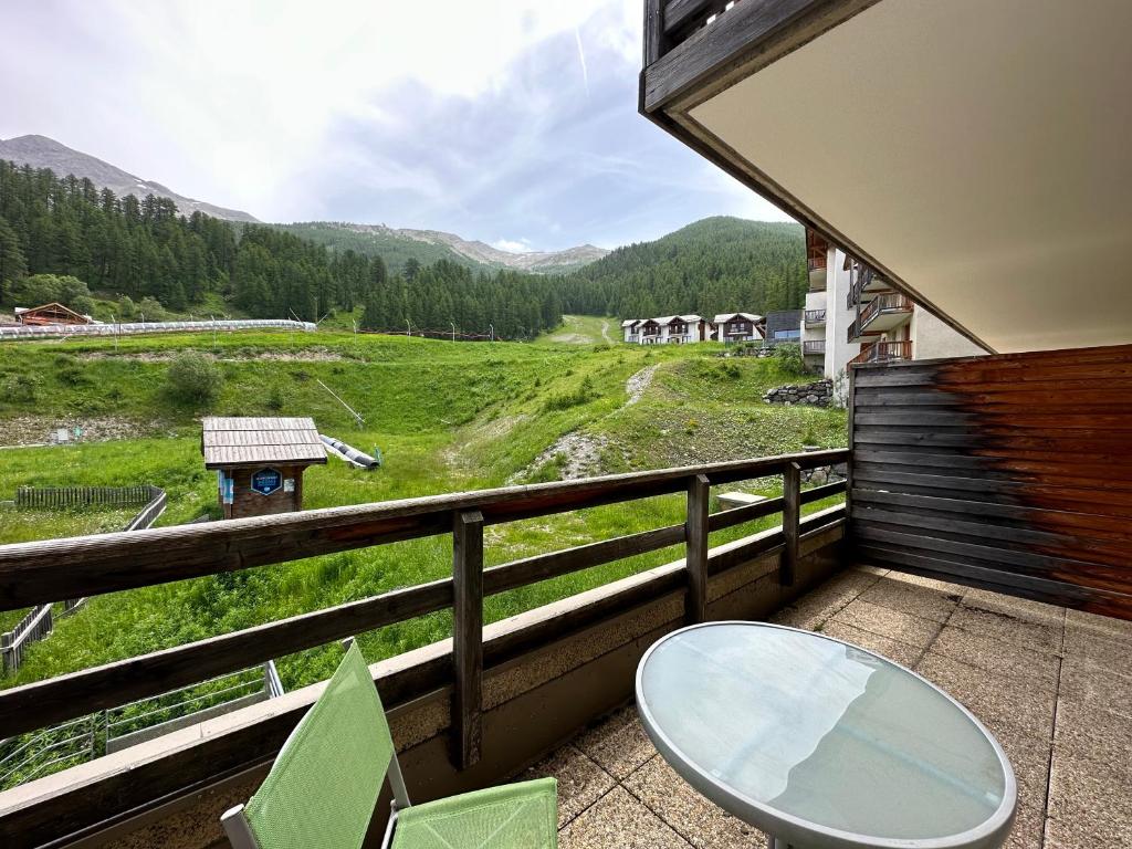 Studio 4 pers. Les Orres 1800 appartement pied des pistes 6