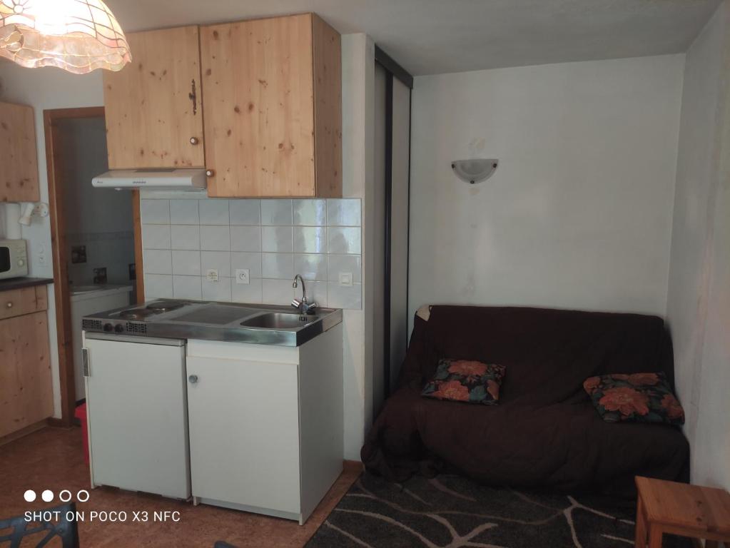 Studio 4 personnes parking prive appartement pied des pistes 10
