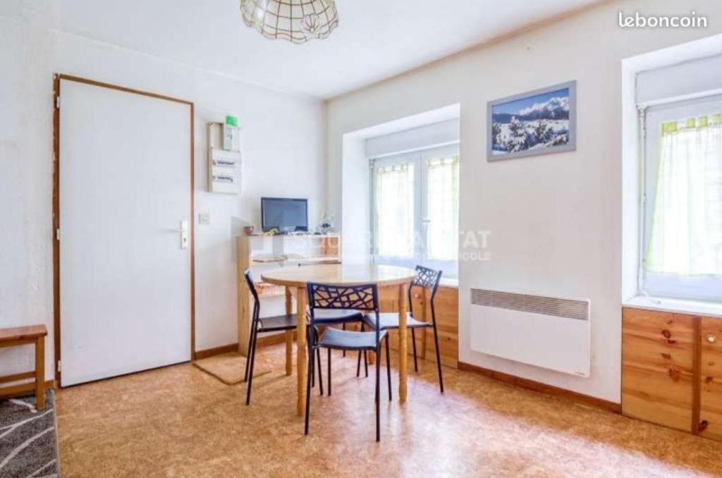 Studio 4 personnes parking prive appartement pied des pistes